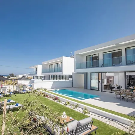 The Complete Guide To Renting Your Exclusive Holiday In With Private Pool And Close To The Beach 1699 빌라 *