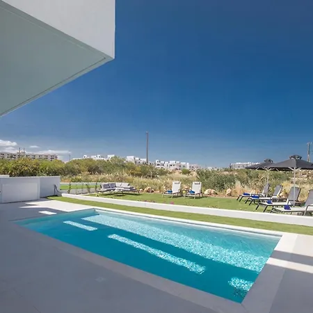 The Complete Guide To Renting Your Exclusive Holiday In With Private Pool And Close To The Beach 1699 빌라